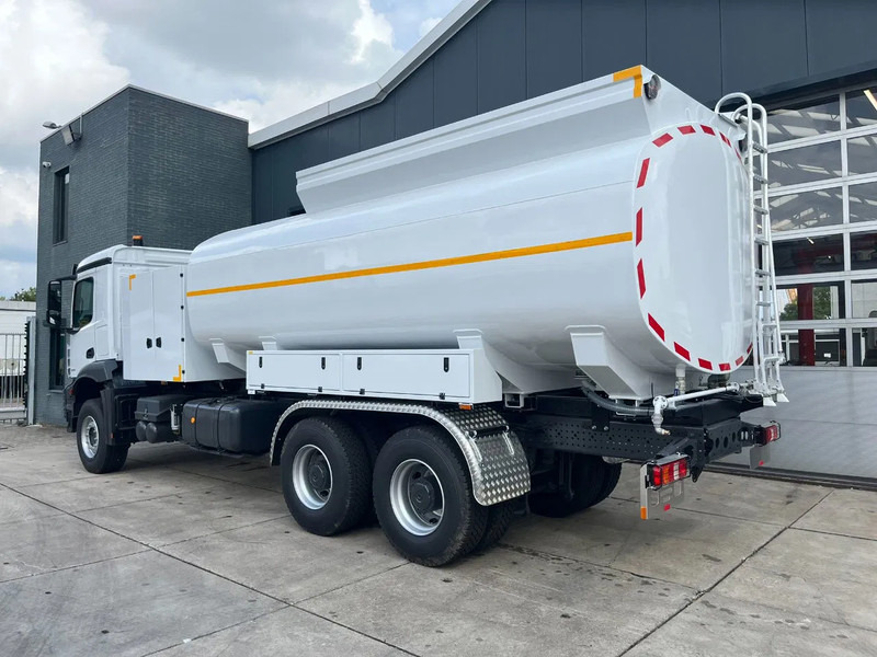 Mercedes-Benz Arocs 4040 6x6 Water Tank Truck - Kamion cisterna: slika 3 Mercedes-Benz Arocs 4040 6x6 Water Tank Truck - Kamion cisterna: slika 3