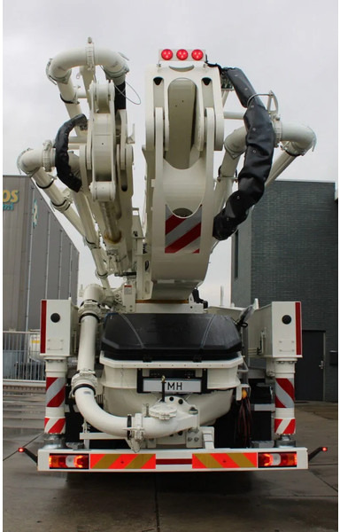 Mercedes-Benz Arocs 4840 8x4 Sany SY56 Concrete pump Build by Putzmeister - Auto pumpa za beton: slika 4 Mercedes-Benz Arocs 4840 8x4 Sany SY56 Concrete pump Build by Putzmeister - Auto pumpa za beton: slika 4