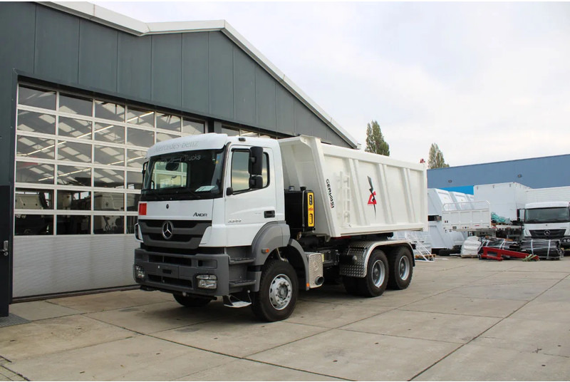Mercedes-Benz Axor 3344 K 6x4 Tipper Truck - Istovarivač: slika 2 Mercedes-Benz Axor 3344 K 6x4 Tipper Truck - Istovarivač: slika 2