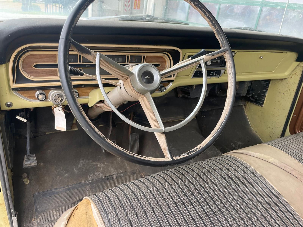 Ford F 100 - Automobil: slika 4 Ford F 100 - Automobil: slika 4