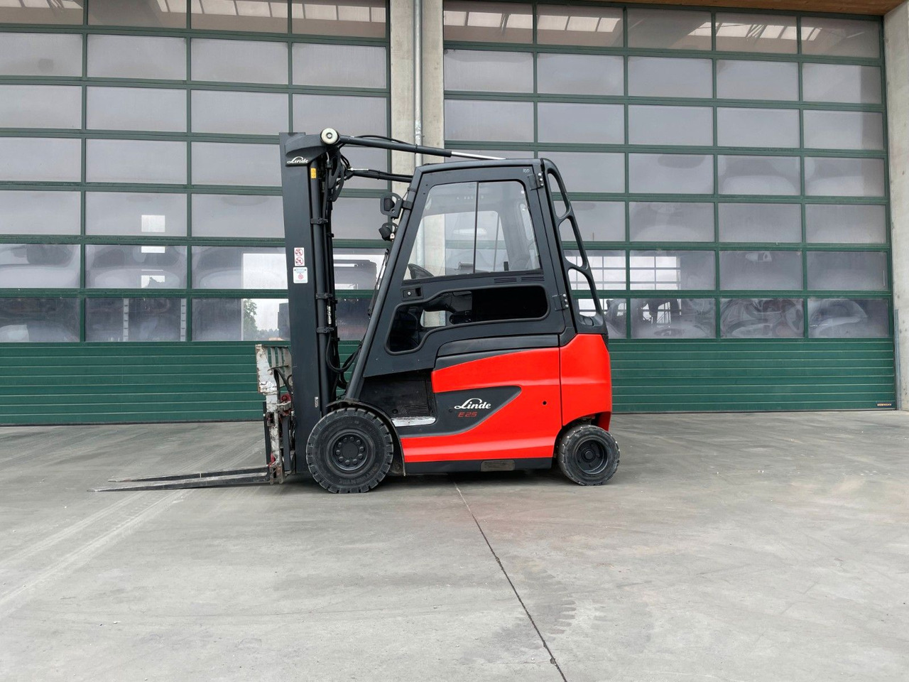 Linde E25H-01 - Električni viljuškar: slika 1 Linde E25H-01 - Električni viljuškar: slika 1