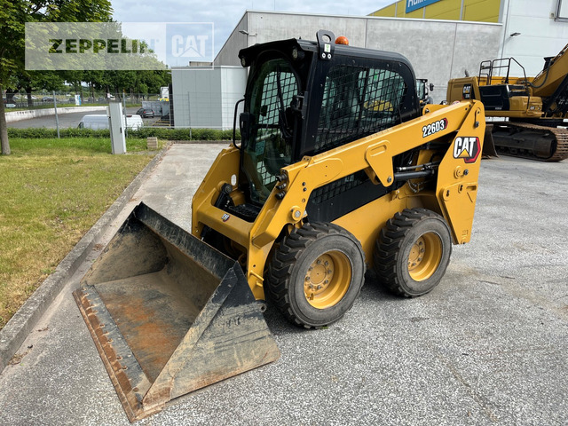 Cat 226D - Mini utovarivač: slika 1 Cat 226D - Mini utovarivač: slika 1