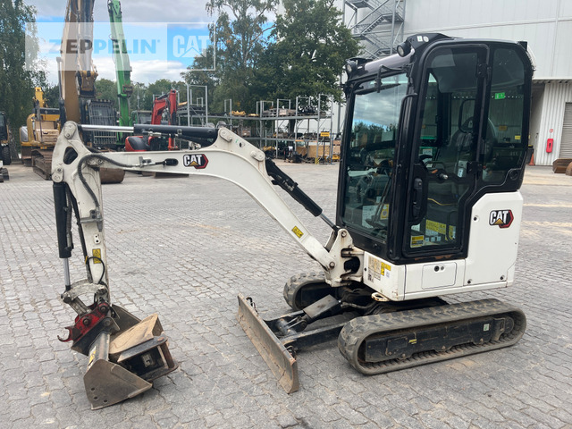 Cat 301.8-05A - Mini bager: slika 1 Cat 301.8-05A - Mini bager: slika 1