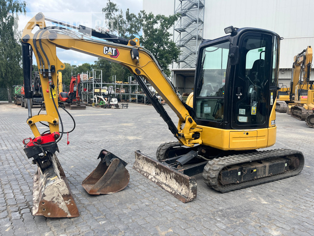 Cat 303.5ECR - Mini bager: slika 1 Cat 303.5ECR - Mini bager: slika 1