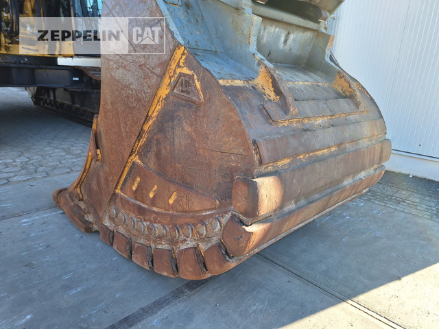 Bager guseničar Cat 390FL: slika 8