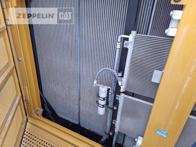 Bager guseničar Cat 390FL: slika 33