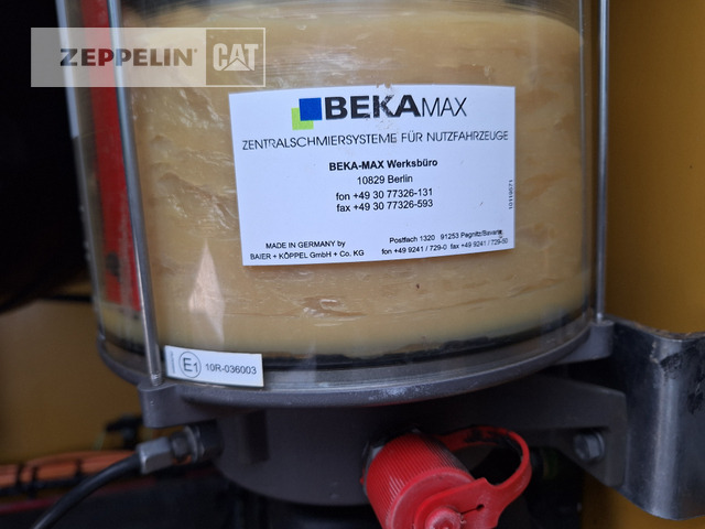 Bager guseničar Cat 390FL: slika 31