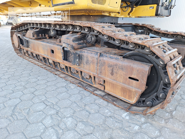 Bager guseničar Cat 390FL: slika 13