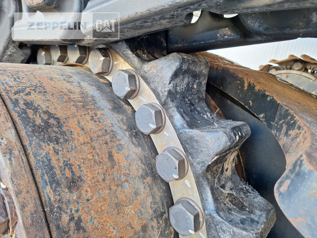 Bager guseničar Cat 390FL: slika 18