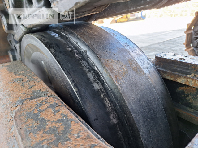 Bager guseničar Cat 390FL: slika 21