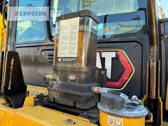 Zglobni kiper Cat 725-04A: slika 13