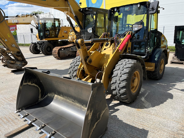 Cat 906-14 - Utovarivač točkaš: slika 1 Cat 906-14 - Utovarivač točkaš: slika 1