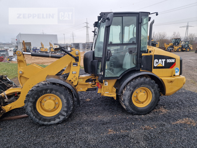 Cat 906M - Utovarivač točkaš: slika 3 Cat 906M - Utovarivač točkaš: slika 3