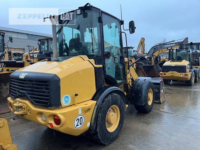 Cat 907M - Utovarivač točkaš: slika 4 Cat 907M - Utovarivač točkaš: slika 4