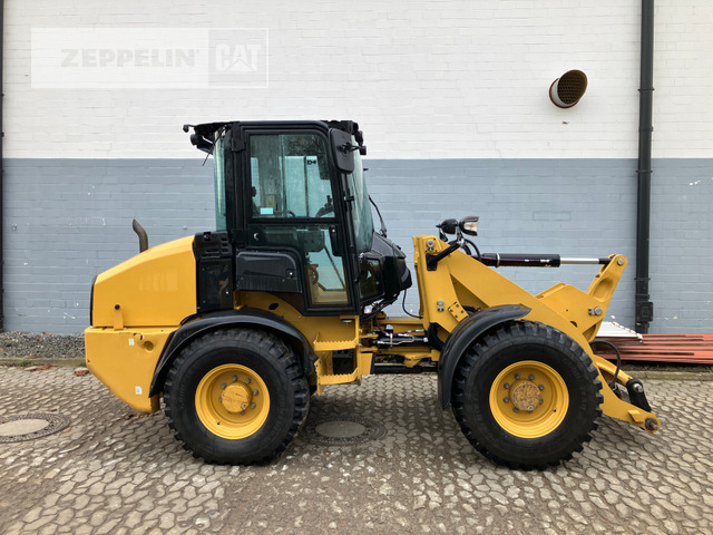 Cat 908-14 - Utovarivač točkaš: slika 2 Cat 908-14 - Utovarivač točkaš: slika 2