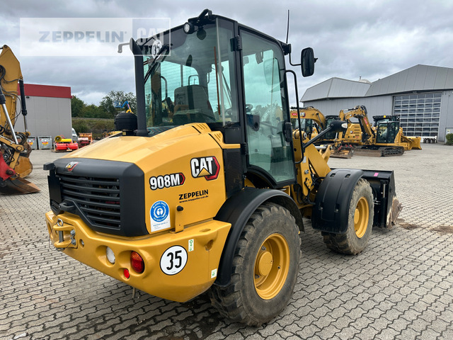 Cat 908M - Utovarivač točkaš: slika 3 Cat 908M - Utovarivač točkaš: slika 3
