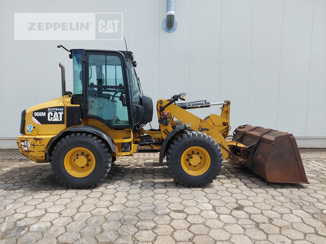 Cat 908M - Utovarivač točkaš: slika 5 Cat 908M - Utovarivač točkaš: slika 5