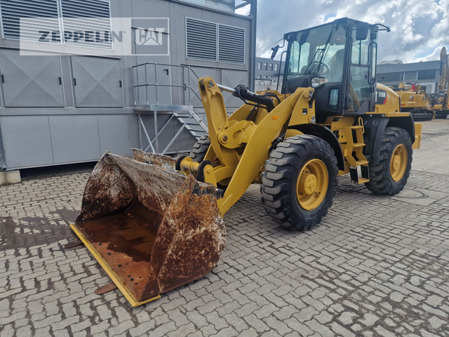 Cat 918M - Utovarivač točkaš: slika 1 Cat 918M - Utovarivač točkaš: slika 1