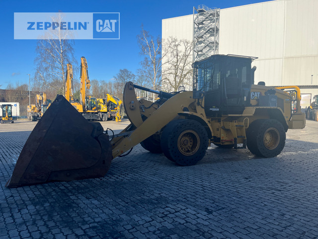 Cat 938M - Utovarivač točkaš: slika 2 Cat 938M - Utovarivač točkaš: slika 2