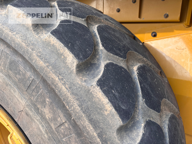 Utovarivač točkaš Cat 966MXE: slika 8 Utovarivač točkaš Cat 966MXE: slika 8