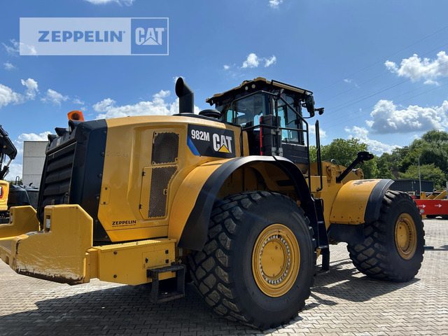 Cat 982M - Utovarivač točkaš: slika 5 Cat 982M - Utovarivač točkaš: slika 5