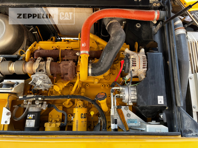 Bager točkaš Cat M318F: slika 16 Bager točkaš Cat M318F: slika 16