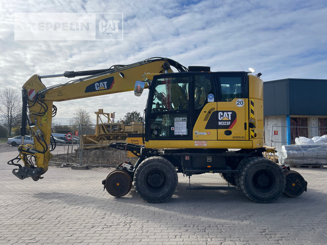Cat M323F - Bager: slika 2 Cat M323F - Bager: slika 2