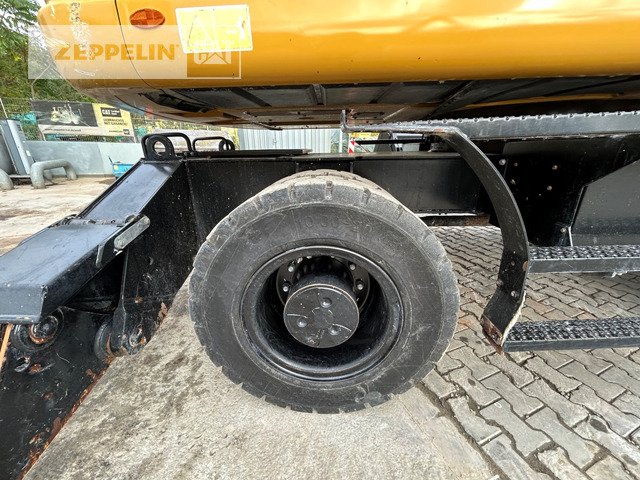Bager za obradu otpada/ Industrije Cat MH3024-06C: slika 27