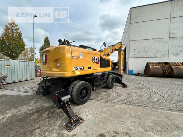 Bager za obradu otpada/ Industrije Cat MH3024-06C: slika 9