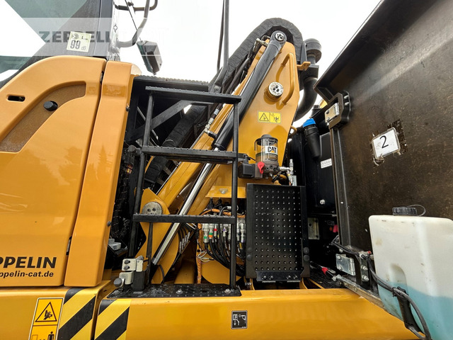 Bager za obradu otpada/ Industrije Cat MH3024-06C: slika 29