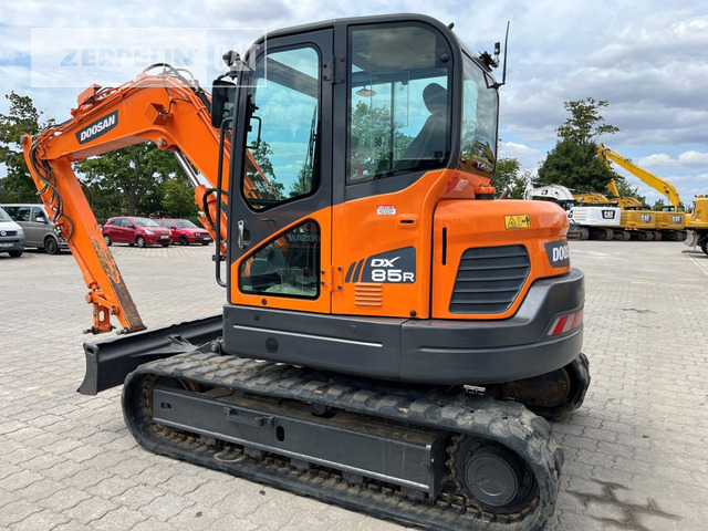 Doosan DX85R-3 - Mini bager: slika 2 Doosan DX85R-3 - Mini bager: slika 2