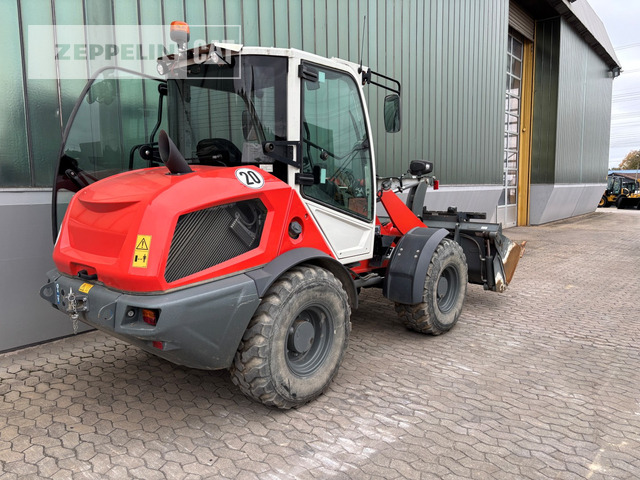 Liebherr L506 - Utovarivač točkaš: slika 3 Liebherr L506 - Utovarivač točkaš: slika 3