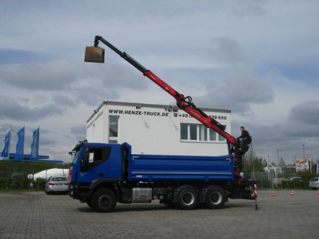 Iveco TRACKER 260T50 6x4 3-Achs Kipper Heckkran Espilo - Kamion sa dizalicom, Istovarivač: slika 1 Iveco TRACKER 260T50 6x4 3-Achs Kipper Heckkran Espilo - Kamion sa dizalicom, Istovarivač: slika 1
