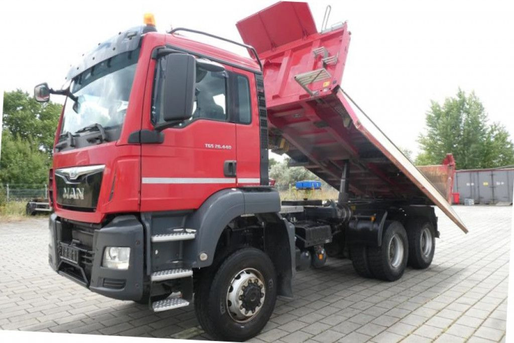 MAN TG-S 26.440 6x6 3-Achs Allradkipper Meiller - Istovarivač: slika 2 MAN TG-S 26.440 6x6 3-Achs Allradkipper Meiller - Istovarivač: slika 2