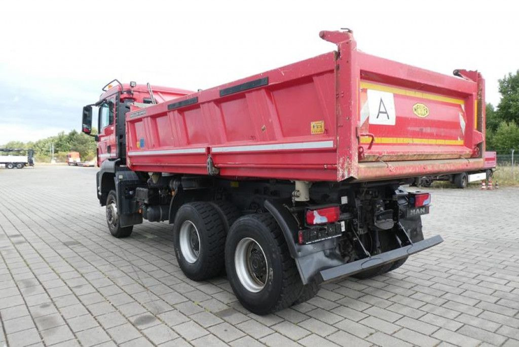 MAN TG-S 26.440 6x6 3-Achs Allradkipper Meiller - Istovarivač: slika 3 MAN TG-S 26.440 6x6 3-Achs Allradkipper Meiller - Istovarivač: slika 3