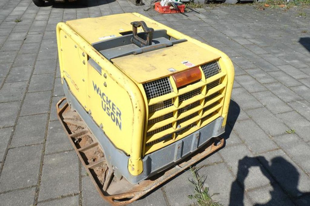 Wacker Rüttelplatte DPU 110rLem970 Baumaschine inkl. Fe - Vibraciona ploča: slika 5 Wacker Rüttelplatte DPU 110rLem970 Baumaschine inkl. Fe - Vibraciona ploča: slika 5