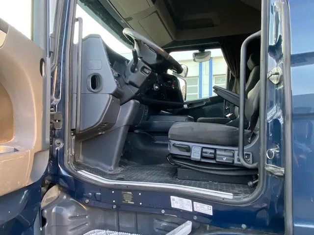 Scania R580 V8 topline , euro 6, retarder , hydrauliek , nette trekker.. - Tegljač: slika 4 Scania R580 V8 topline , euro 6, retarder , hydrauliek , nette trekker.. - Tegljač: slika 4
