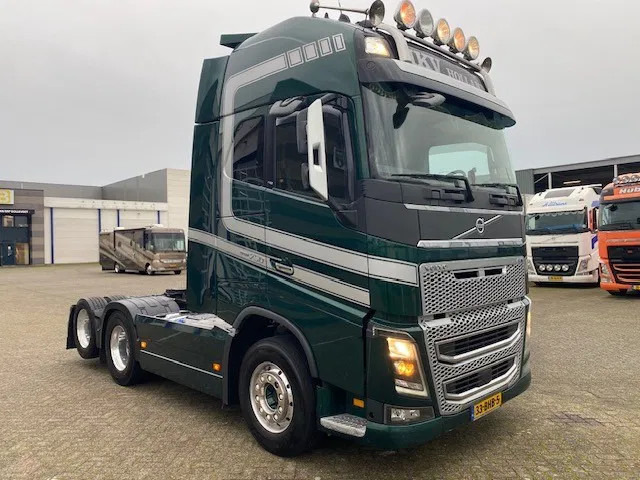 Volvo FH 16 6x2 sleepas trekker ,DL ,750 pk, XL cabine , schuifschotel . - Tegljač: slika 2 Volvo FH 16 6x2 sleepas trekker ,DL ,750 pk, XL cabine , schuifschotel . - Tegljač: slika 2