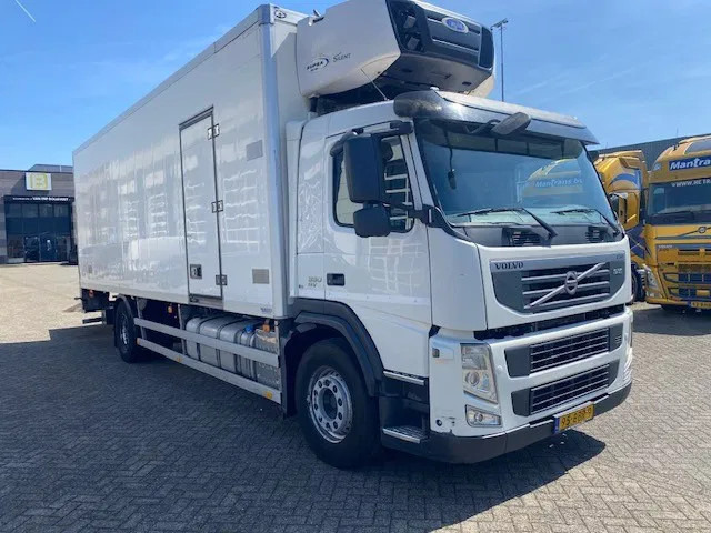 Volvo FM 330 2 temp koelvriesbak , 760 lang, 2 comp, carrier koeler, D"hollandia klep - Hladnjača: slika 2 Volvo FM 330 2 temp koelvriesbak , 760 lang, 2 comp, carrier koeler, D"hollandia klep - Hladnjača: slika 2