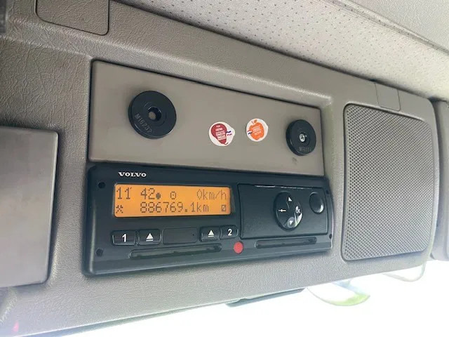 Hladnjača Volvo FM 330 koel vries 2 temperaturen ,CARRIER,met tussenwand, zijdeur en laadklep: slika 7