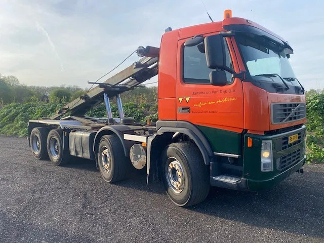 Volvo FM 440 8x4 ,containersysteem, handgeschakeld, luchtvering, naafreductie... - Kamion sa kablovskim sistemom: slika 4 Volvo FM 440 8x4 ,containersysteem, handgeschakeld, luchtvering, naafreductie... - Kamion sa kablovskim sistemom: slika 4
