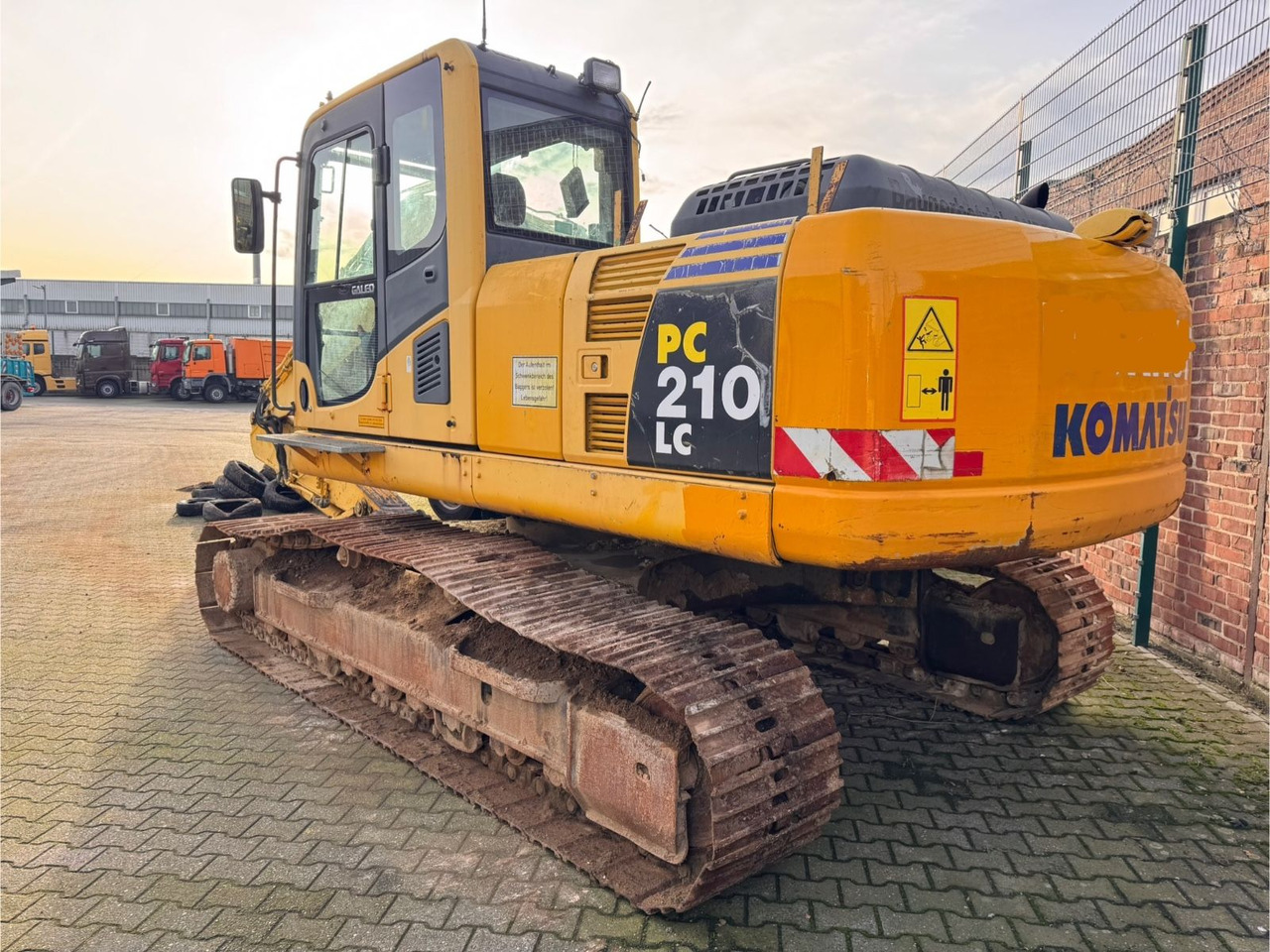 Komatsu PC 210 LCD-8 - Bager guseničar: slika 2 Komatsu PC 210 LCD-8 - Bager guseničar: slika 2