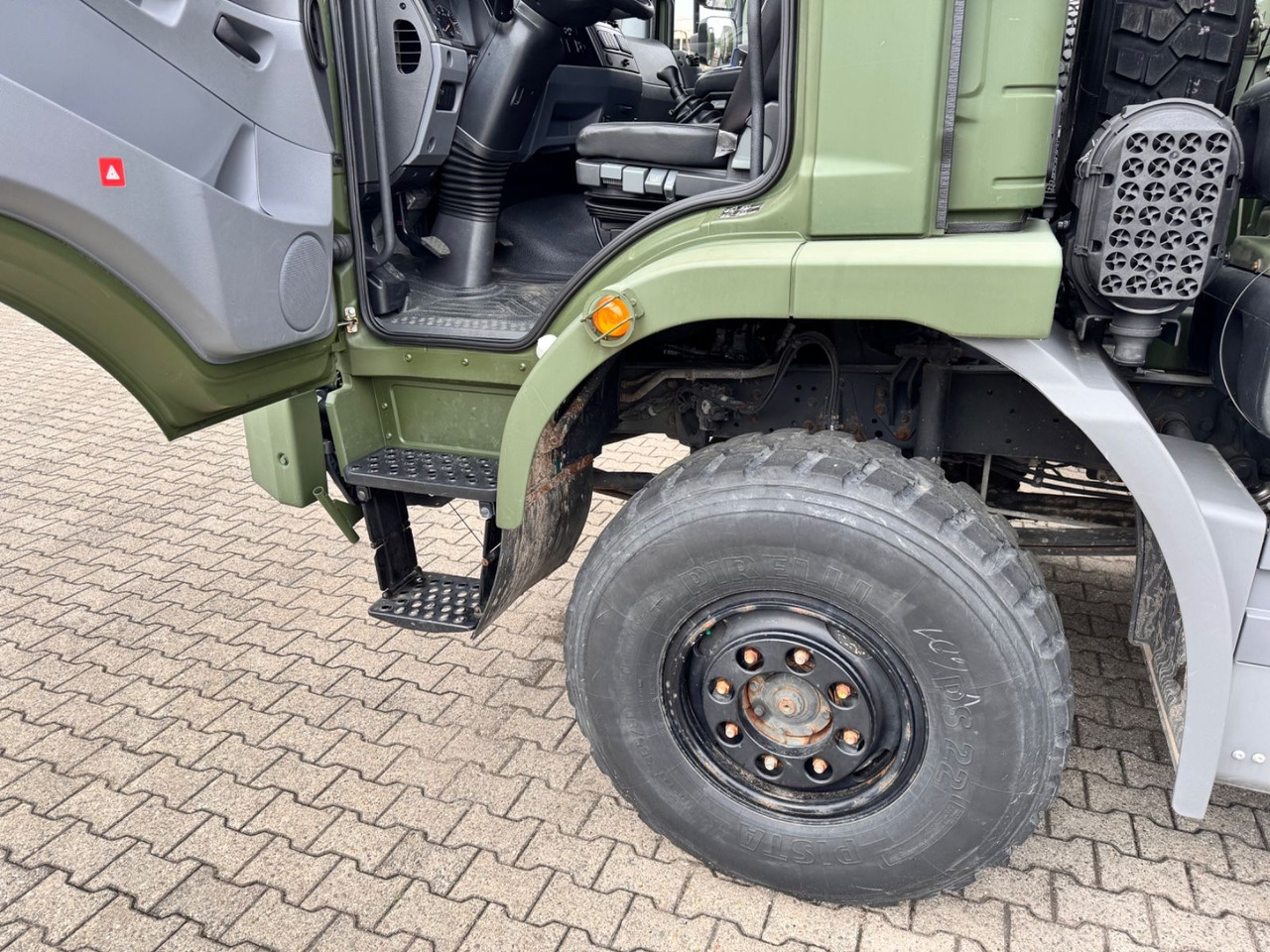 Dostavno vozilo sa otvorenom sandukom Mercedes-Benz 1018 Atego 4x4 Allrad Camper: slika 7 Dostavno vozilo sa otvorenom sandukom Mercedes-Benz 1018 Atego 4x4 Allrad Camper: slika 7