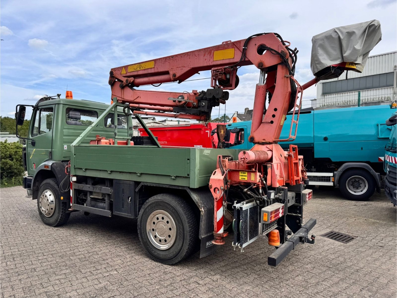 Mercedes-Benz 1417 AK Allrad Palfinger Montagekran 17,7m 64TKM - Kamion sa dizalicom: slika 4 Mercedes-Benz 1417 AK Allrad Palfinger Montagekran 17,7m 64TKM - Kamion sa dizalicom: slika 4