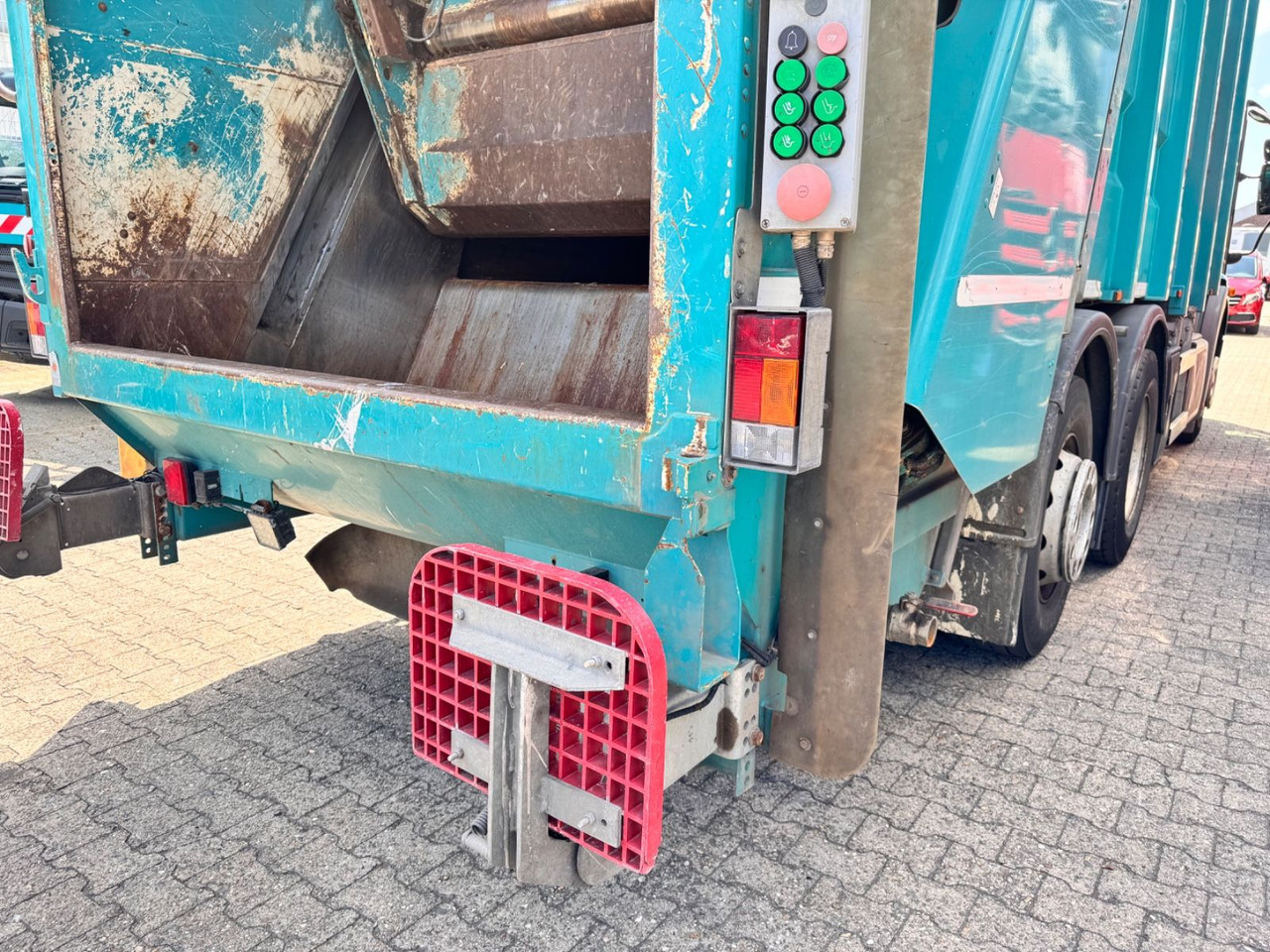 Mercedes-Benz 2630 Econic Müllwagen Zöller - Kamion za smeće: slika 5 Mercedes-Benz 2630 Econic Müllwagen Zöller - Kamion za smeće: slika 5