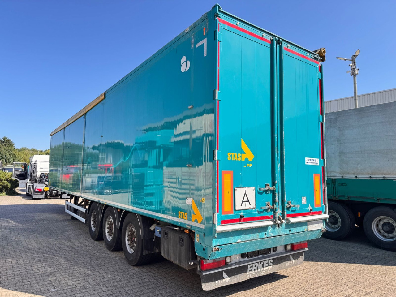 Stas S 300 ZX Walkingfloor Schubboden 2 x Vorhanden - Poluprikolica sa pokretnim podom: slika 5 Stas S 300 ZX Walkingfloor Schubboden 2 x Vorhanden - Poluprikolica sa pokretnim podom: slika 5