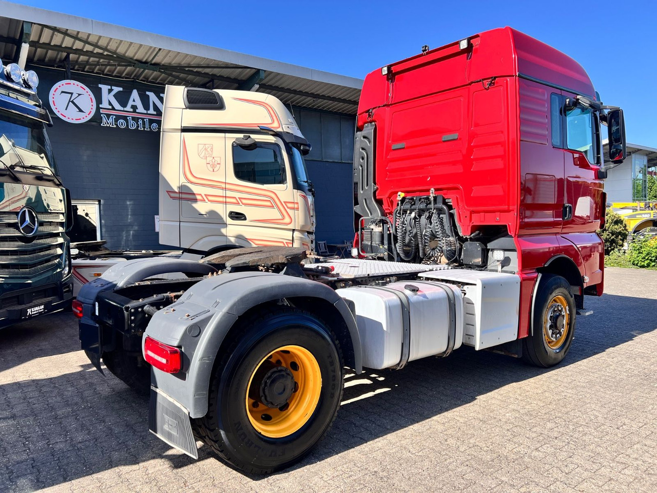 MAN TGX 18.510 XLX 4x4H BLS -Pritarder TOP TÜV NEU - Tegljač: slika 4 MAN TGX 18.510 XLX 4x4H BLS -Pritarder TOP TÜV NEU - Tegljač: slika 4