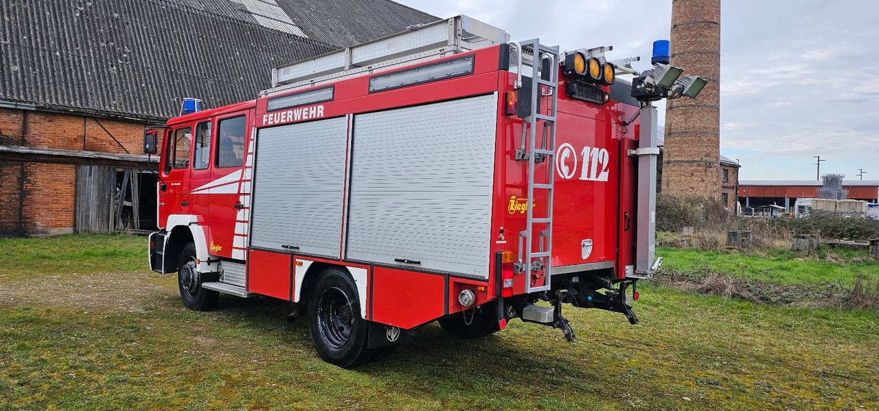 MAN Feuerwehr Löschfahrzeug 14.264 Autobomba - Kamion: slika 3 MAN Feuerwehr Löschfahrzeug 14.264 Autobomba - Kamion: slika 3
