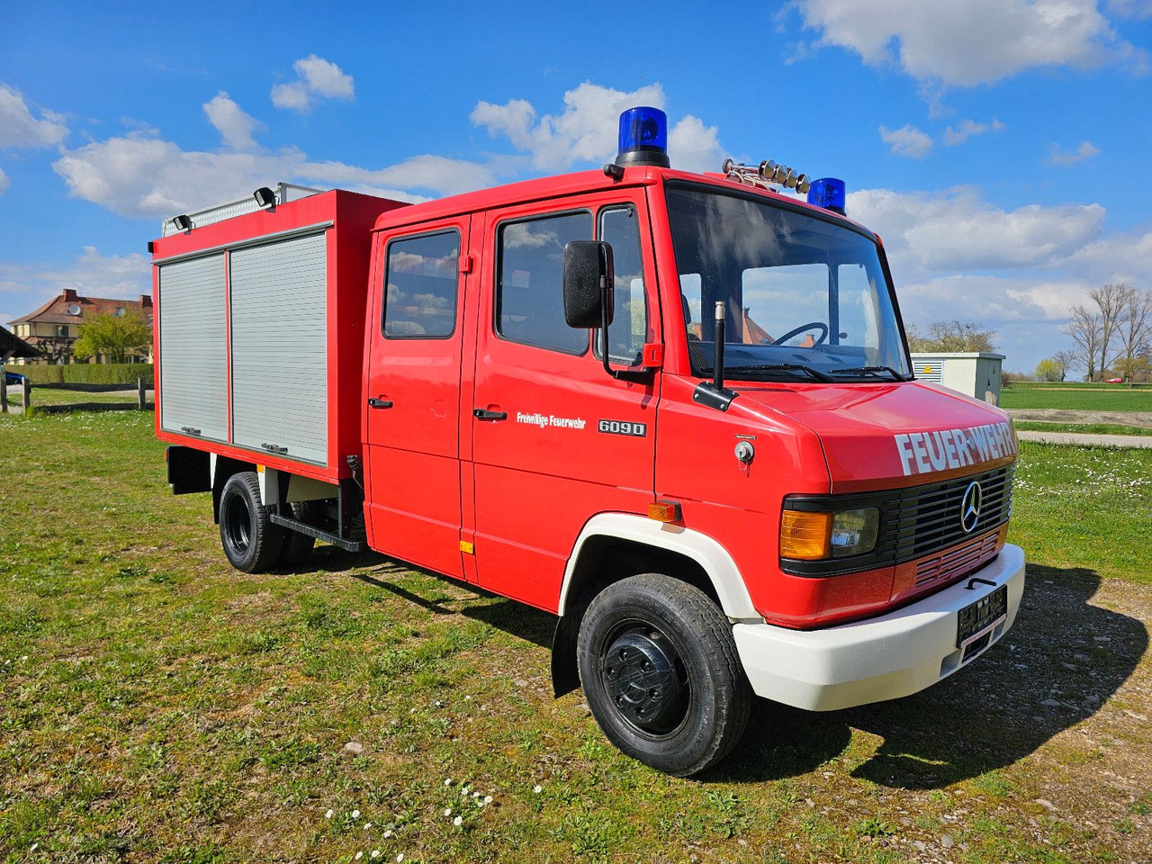 Mercedes-Benz Feuerwehr 609 105km/h Oldtimer Campervan - Vatrogasni kamion: slika 1 Mercedes-Benz Feuerwehr 609 105km/h Oldtimer Campervan - Vatrogasni kamion: slika 1