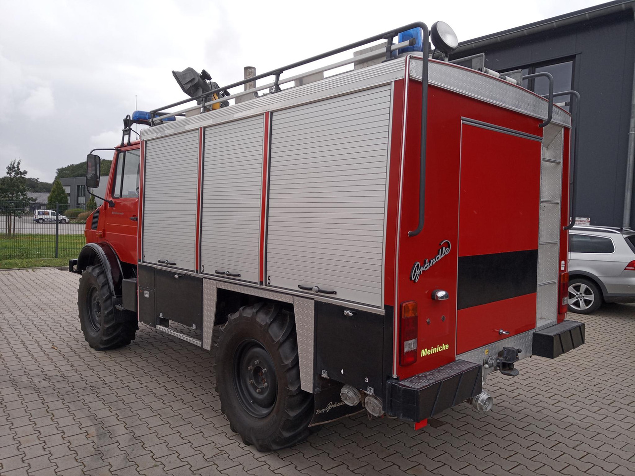 Mercedes Benz Unimog U1300L Unimog Firetruck - Vatrogasni kamion: slika 5 Mercedes Benz Unimog U1300L Unimog Firetruck - Vatrogasni kamion: slika 5